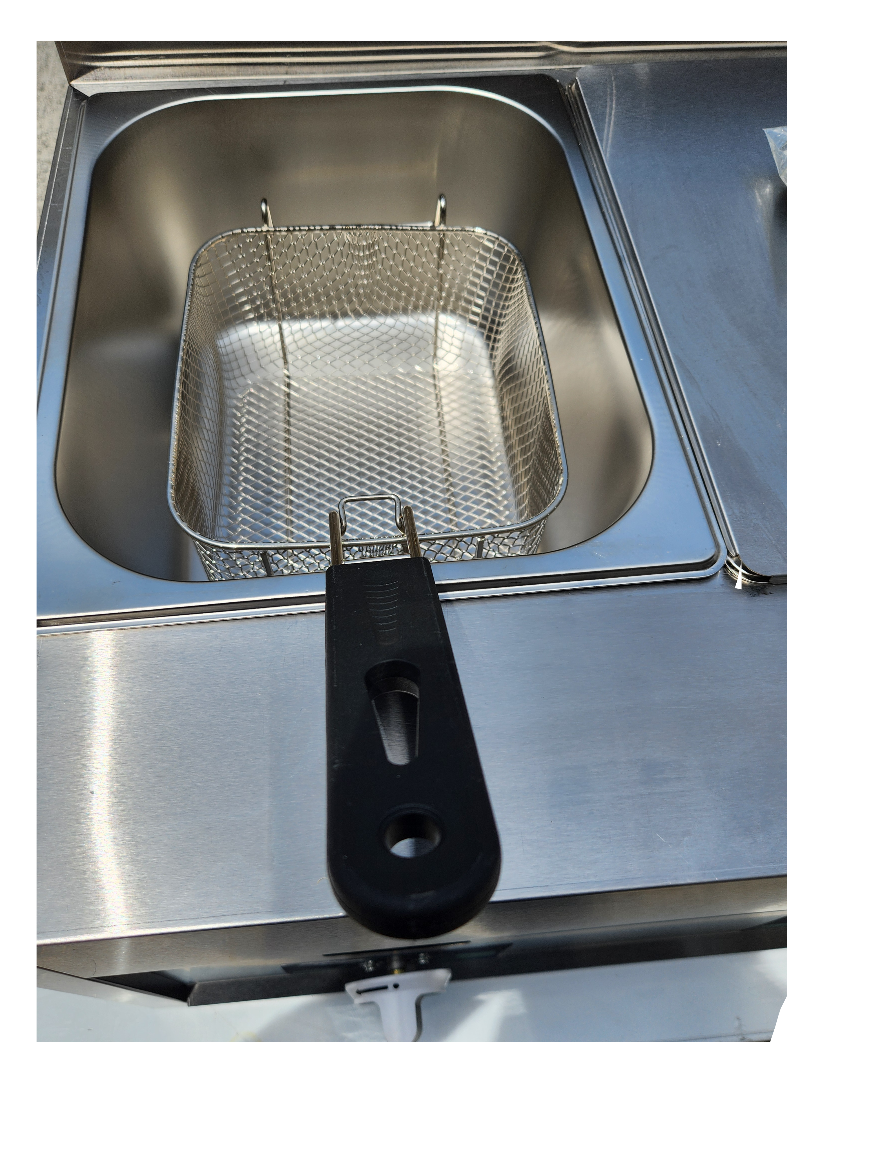 Commercial Triple Deep Fryer GAS LPG Stainless Steel (30L) AU